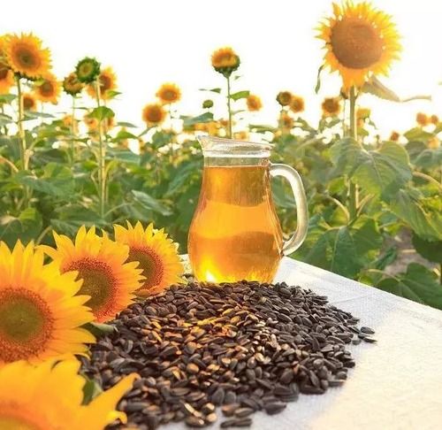 Fresh And Pure Sunflower Oil