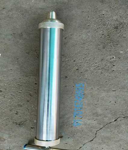 Stainless Steel Pichkari Hand Pump Pressure: High Pressure