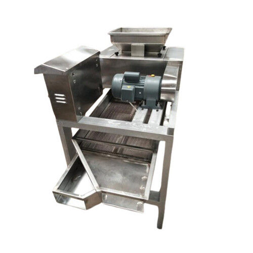 Automatic Peanut Chopping Machine with Capacity of 300 Kg/Hr