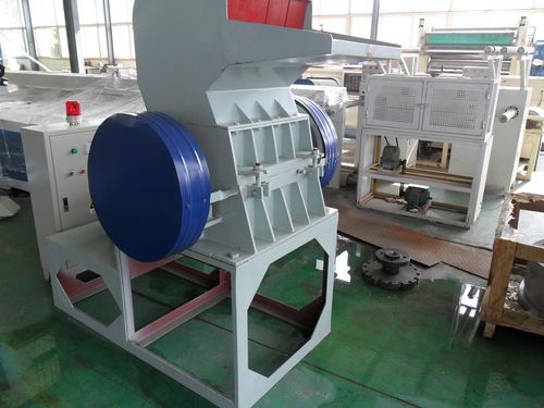 Semi-Automatic Semi Automatic Plastic Crusher