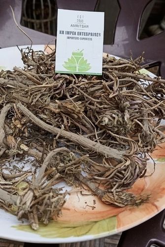 Dried Organic Akarkara Root