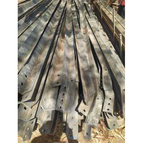 Non Breakable Galvanized Iron Angle Patti Application: Industrial