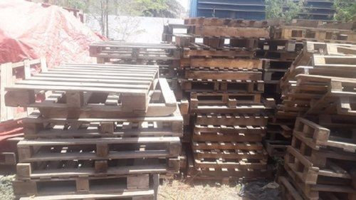 Brown Old Four Way Wooden Pallets