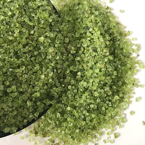 Peridot Gemstone Chips For Jewelry By H S R ENTERPRISES