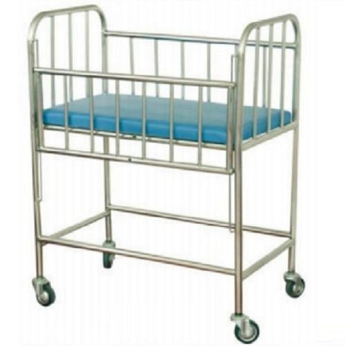 Hospital Baby Crib Trolley Design: One Piece