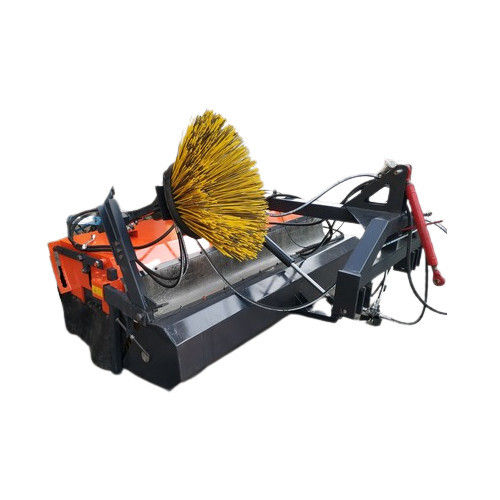 Tractor Mounted Road Sweeper Capacity: 200 Liter/Day