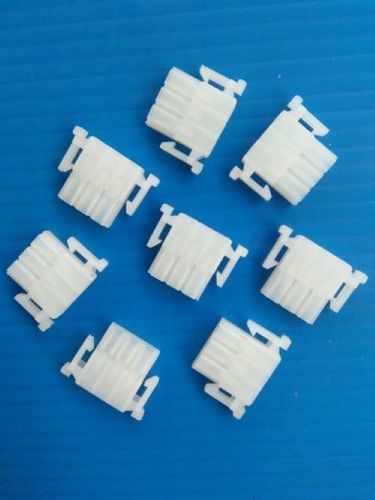 3 Pin White 2 Wheeler E Bike Connectors For Automotive Application: Consumer Electronics