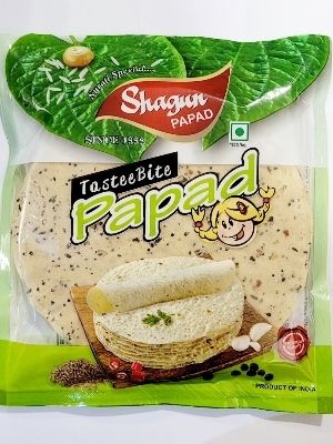 Delicious Taste Round Yellow Spicy And Salty Masala Papad