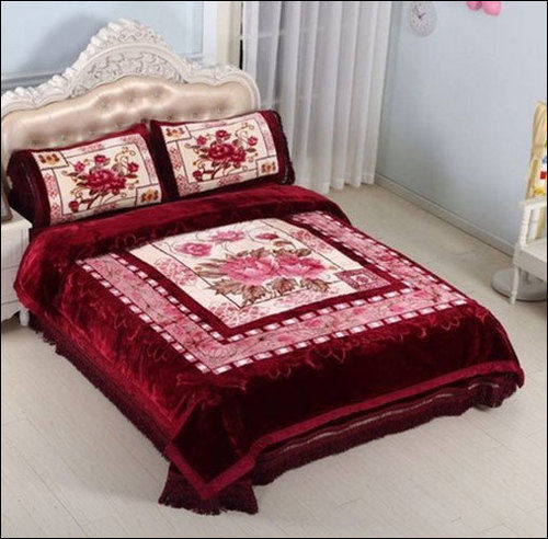 Red Designer Mink Blanket With 2 Pillow Cover For Home, Travel