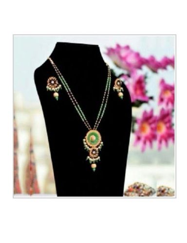 Ladies Fancy And Attractive Design Party Wear Polished Finish Antique Necklace Set