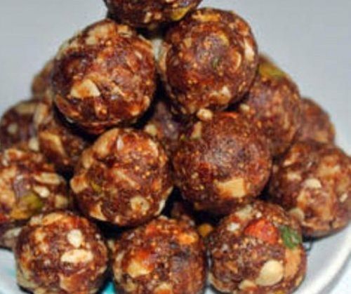 Delicious And Healthy Sweet Dry Mewa Laddu With Jaggery 500/Per Kg Fat: 45 Grams (G)