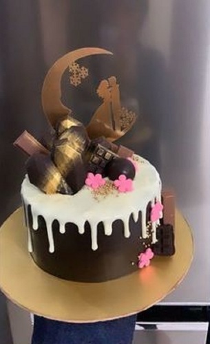 डिकैडेंट चॉकलेट केक की 4 परतें, जन्मदिन और पार्टियों के लिए 450 ग्राम