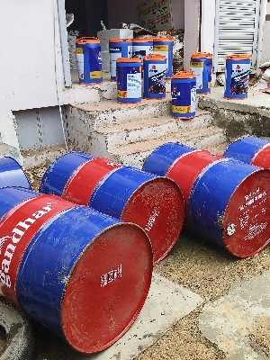 Golden Low Viscose Transformer Oil 210 Liter With Is 335 1993 For Transformer Industry
