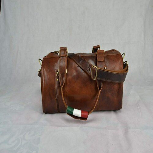 Easy To Carry Plain Brown Color Unisex Leather Duffle Bag With Shoulder Straps Size: Available In Different Of Sizes