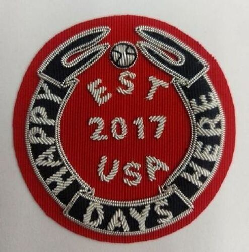 Red High Design And Smooth Elegant Round Embroidery Badge With Polyester Fabric 