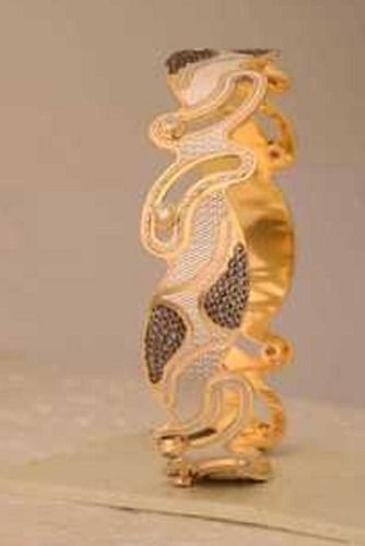 Fashion Party And Wedding Wear Traditional Design Golden Bracelets For Ladies