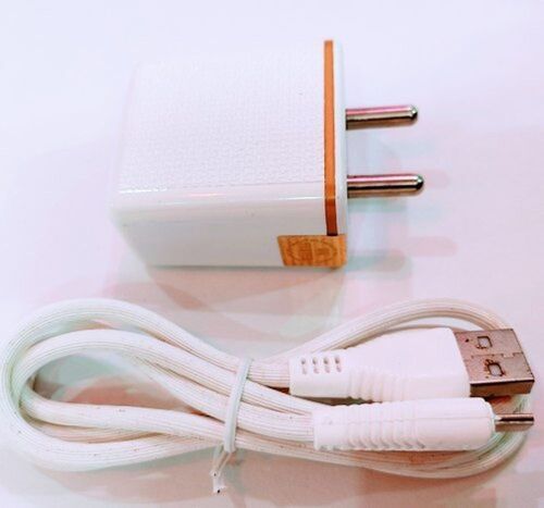  लंबे समय तक चलने वाला प्रदर्शन 2.5 Amp USB सफेद विश्वसनीय मोबाइल चार्जर 