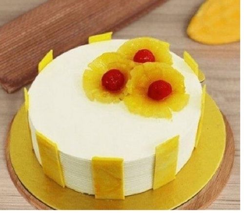 Yummy Delicious And Creamy1 Kilogram Yellow And White Round Pineapple Cake 