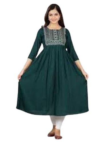 Powder 3/4 Sleeves Skin Friendly Breathable And Washable Ladies Kurti