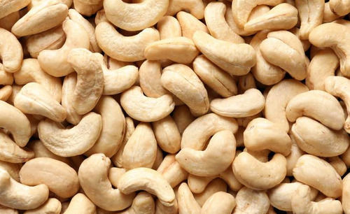 1.1 Inch Pure And Natural Indian Origin Whole Dried Cashew Nuts 