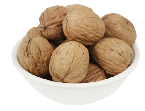 Natural And Pure Solid Sweet Taste Indian Origin Dried Walnut 