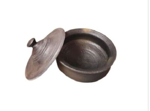 Round Handcrafted Type Small Size Handi Made With Black Soil For Cooking