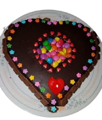 Food Garde Rich And Creamy Heart Shaped Sweet Chocolate Fudge Cake