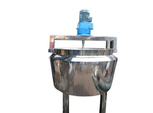 Stainless Steel Steam Jacketed Kettle With 60 Hz Frequency And 230 V Related Voltage Capacity: 200 Kg/Hr