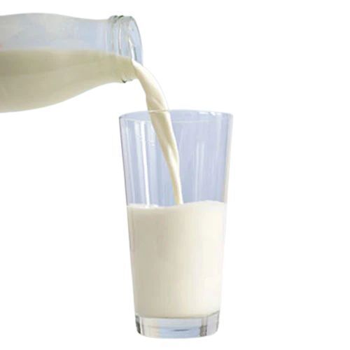  ताजा स्वस्थ पौष्टिक मूल स्वाद सफेद कच्चा वाष्पित गाय का दूध 