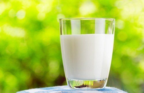 Natural Fresh Original Flavor White Raw Cow Milk