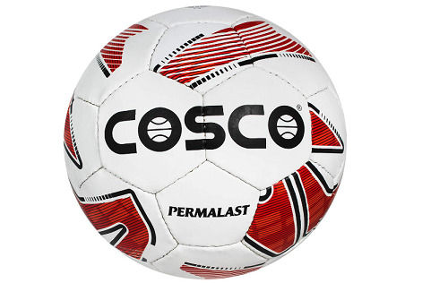  सफेद रंग का Cosco फुटबॉल Pu लेदर मटीरियल 5 साइज़ 450 ग्राम वज़न खेलने के लिए 