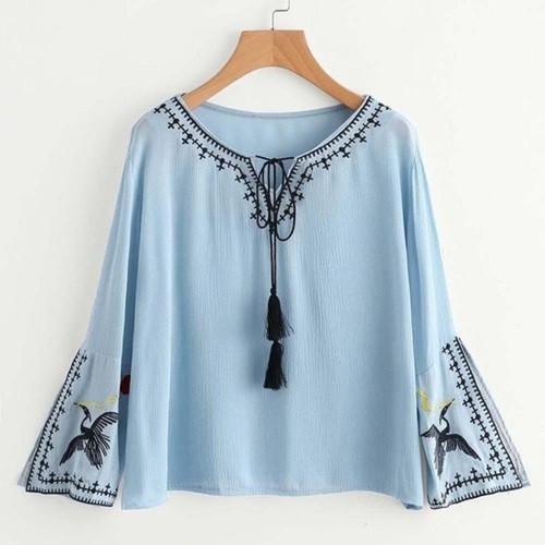 महिलाओं के लिए सिंपल और स्टाइलिश लुक वाली प्लेन फुल स्लीव कॉलर नेक कॉटन ड्रेस सजावट का मटीरियल: बीड्स