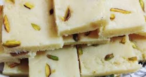 High-Quality Sugar-Free Organically Grown Majdool Dates Sweet Milk Barfi 