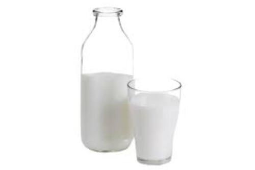  प्रोटीन में उच्च स्वादिष्ट स्वस्थ अच्छी गुणवत्ता वाला प्रिजर्वेटिव-मुक्त गाय का दूध, 1 लीटर का पैक 