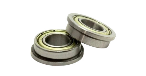 Industrial Flanged Ball Bearing - Chrome Steel, 6 Inch Length, Silver Color, Single Row, 10 Kg Load Capacity, 750 Grams Weight | For Processing Machinery Usage