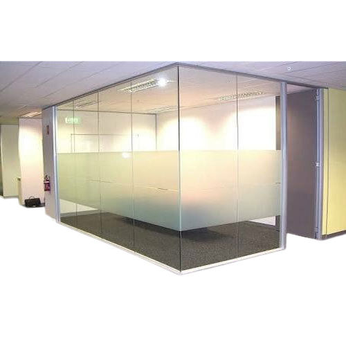 Machine Made Transparent Plain Glass Partition With 8 To 9 Height Feet Hinged For Office