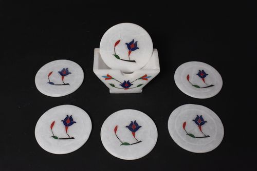 Round Shape Italian Marble Floral Inlay Coaster Set with Excellent Finishing