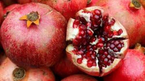 Common Delicious Sweet Rich Red Color Healthy Diet Fresh Pomegranate