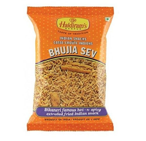 40 Grams Vegetrain Crispy Hot And Spicy Fried Haldiram Bhujia Sev Namkeen