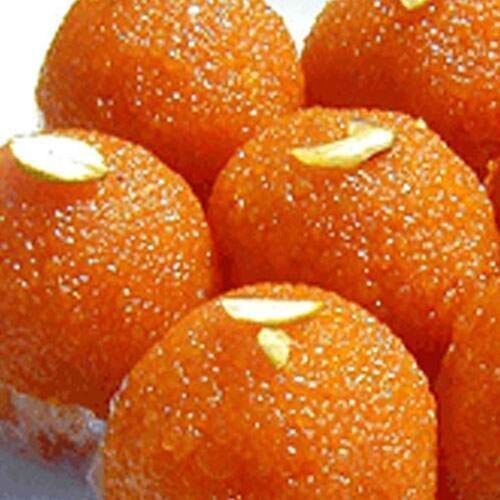 Round Smooth Textured Delicious Tasty High-Quality Sweet Motichoor Laddu