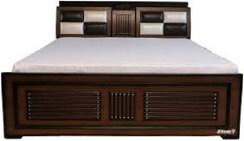 Easy To Clean Classic Look Elegant Designer Wooden Double Bed For Home