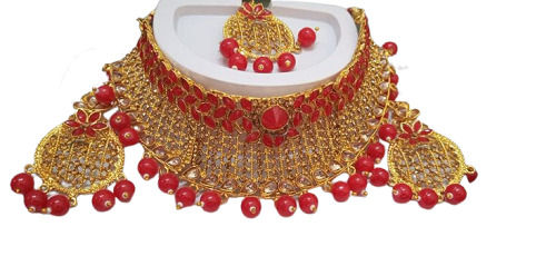 Elegant Look Golden And Red Pearl Necklace Set Pendant Earrings