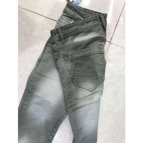 पुरुषों के लिए स्ट्रेचेबल स्लिम फिट स्ट्रेट और आरामदायक ग्रे डेनिम जींस फ़ैब्रिक वज़न: 450 ग्राम (G)