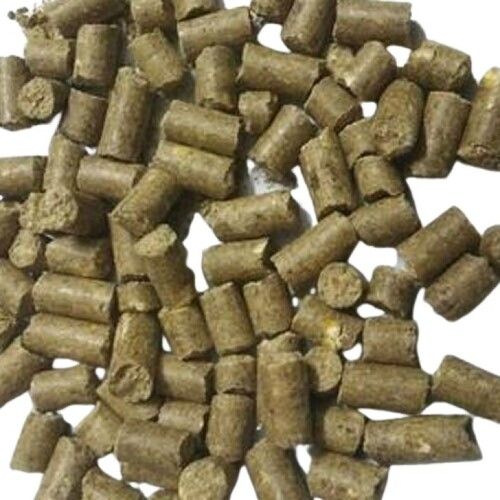 Healthy Easy To Digest And Chemical Free Cattle Feed Ash %: 4.0 %