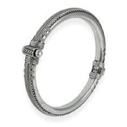 Women's Silver Party Wear Metal Bangles