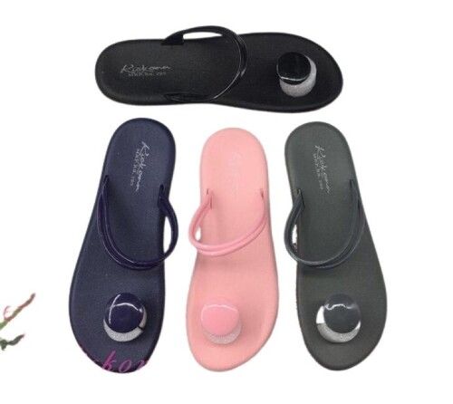 Comes In Various Colors Water Proof Slippers For Ladies