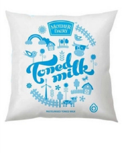 500 मिलीलीटर शुद्ध और स्वादिष्ट मदर डेयरी पाश्चुरीकृत टोंड मिल्क