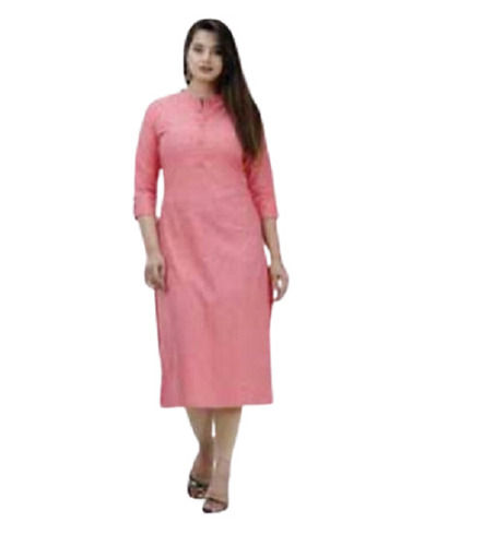 Plain Pink Color And Short Sleeve Cotton Women Kurti For Casual Wear