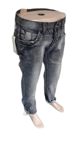 Comfortable Plain Dyed Slim Fit Straight Casual Wear Denim Jeans