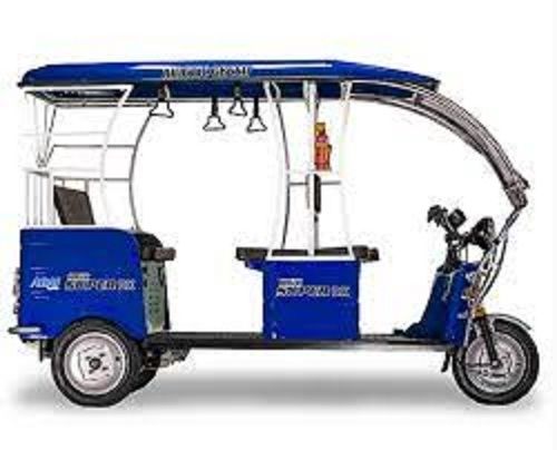 Zoomroo 5 Seater DX E-Rickshaw Vehicle